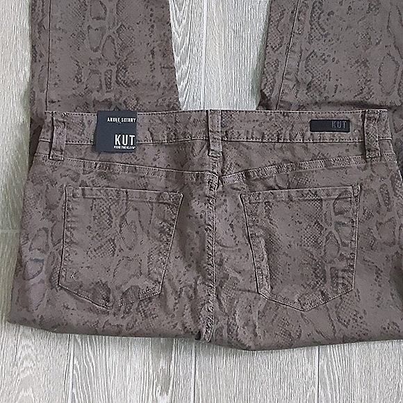 Kit From the Kloth Dayna Printed Skinny - Picture 5 of 6